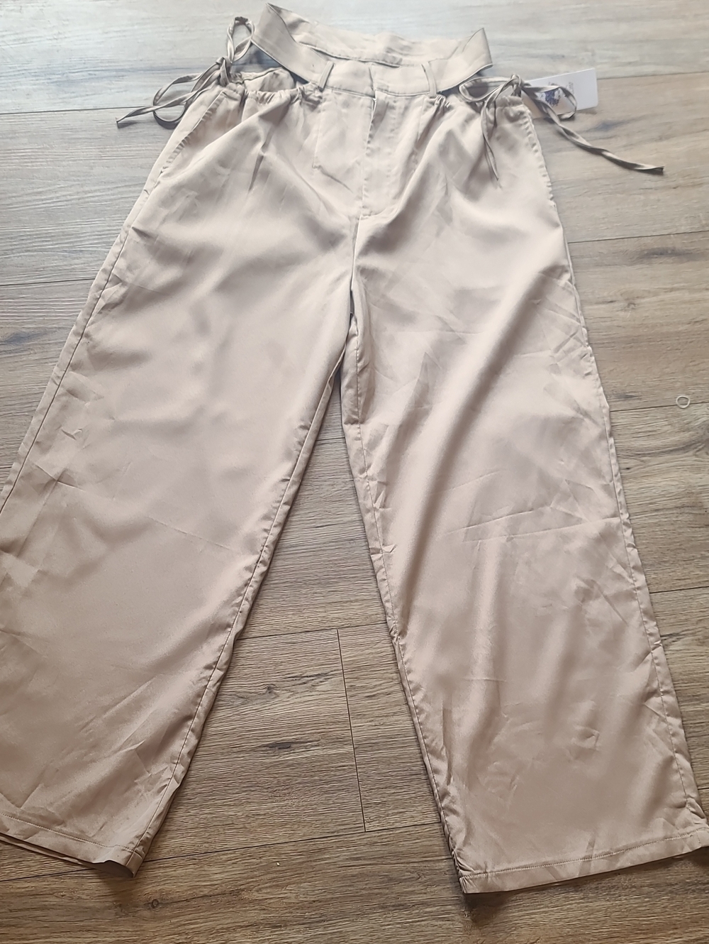 Wide Leg Paperbag Waist Pants in Beige With Cut Out Sides And Ties Sz Small